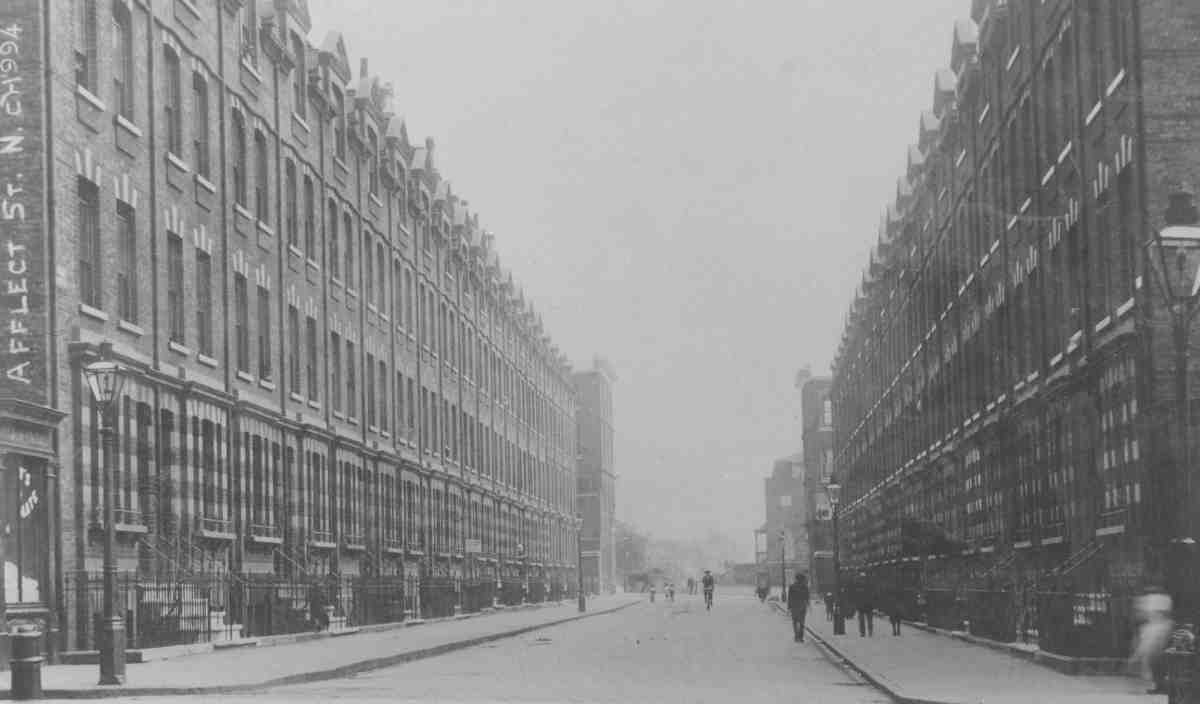 Working class housing, London, 1900.